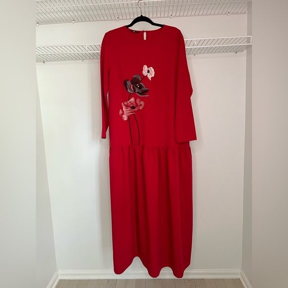 Misook Embroidered Floral Drop Waist Maxi Dress - Picture 2 of 14